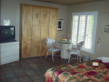 Desert Paradise Resort - Gay Men'S Resort Palm Springs Bagian luar foto